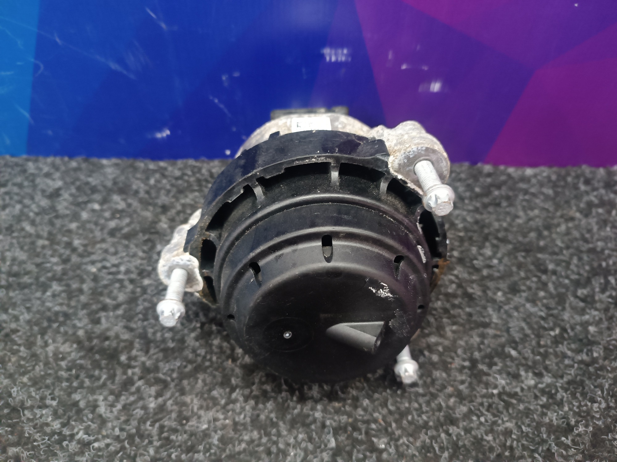 Б/В Подушка двигуна BMW X3 G01 - 1