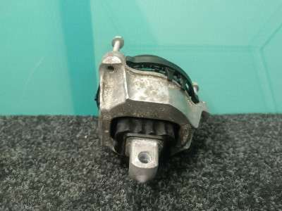 Б/В Подушка двигуна BMW XM G09